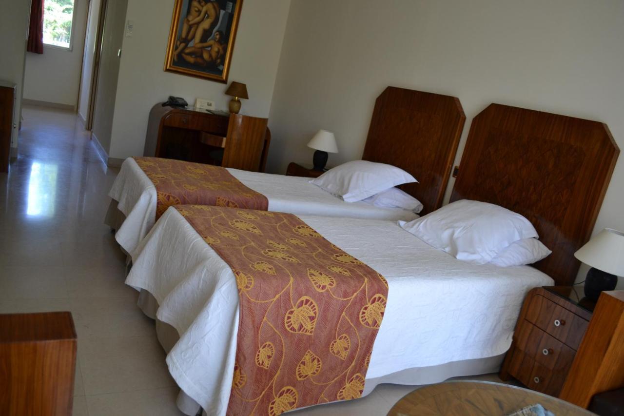 Logis L'Auberge - Maison Glenn Anna Saint Anne-dʼAuray Szoba fotó